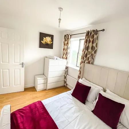 Barking Leisure And Contractor Stays Londres Extérieur photo