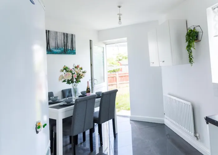 Barking Leisure And Contractor Stays
