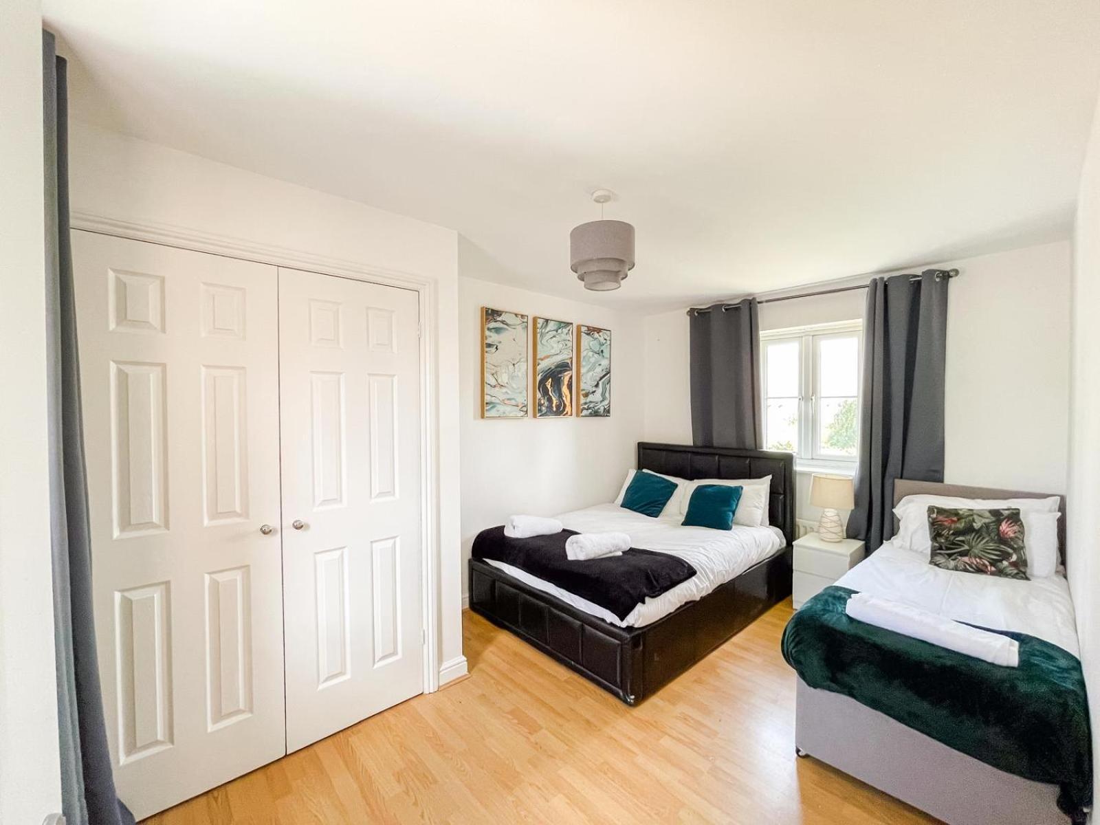 Barking Leisure And Contractor * Londres